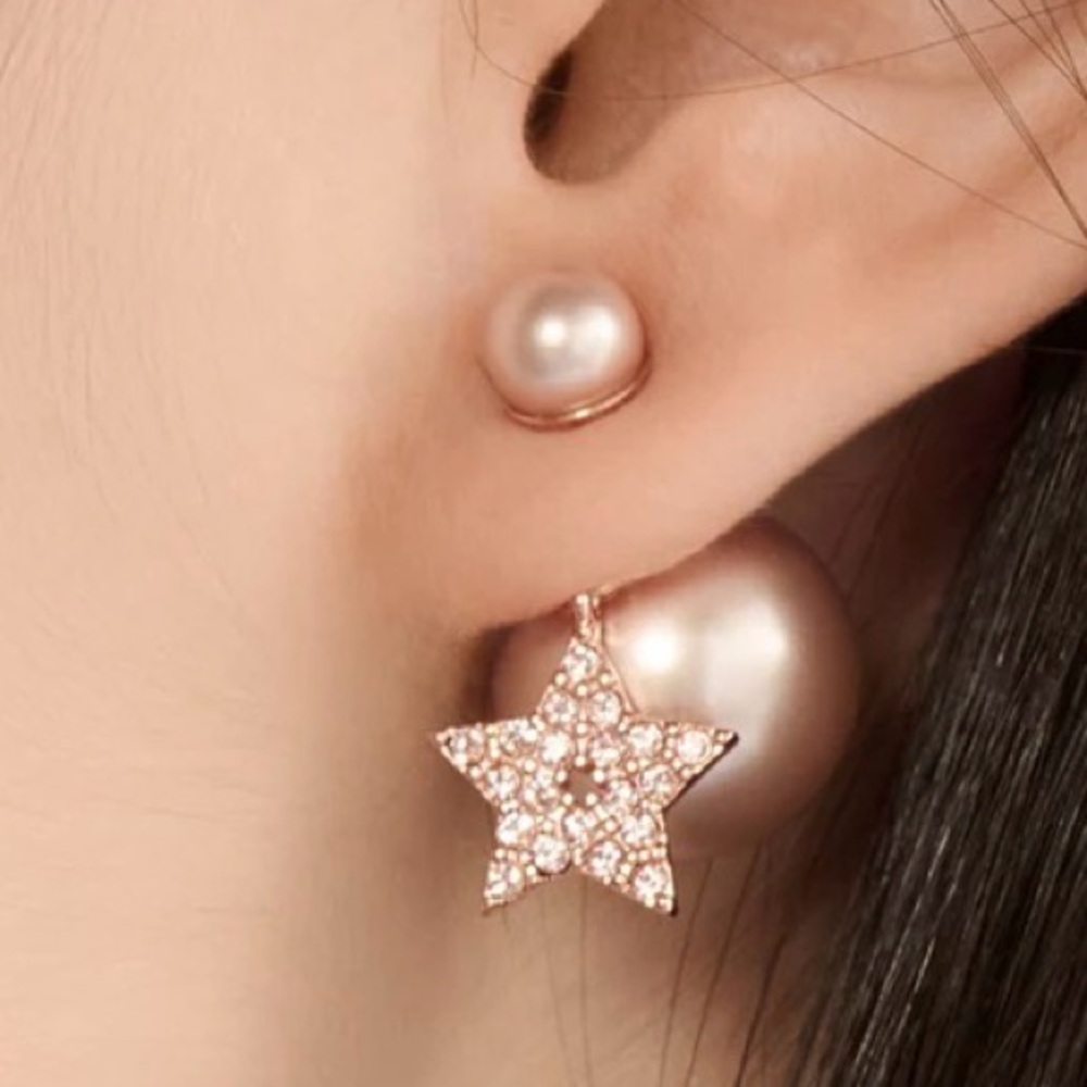 ❌SOLD❌Dior Tribales Earrings
Pink-Finish Metal with Pink Resin Pearl and - Picture 6 of 16